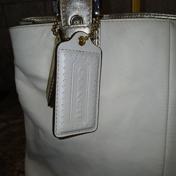 Coach SoHo North South Tote (F17216) - Picture 4 of 12